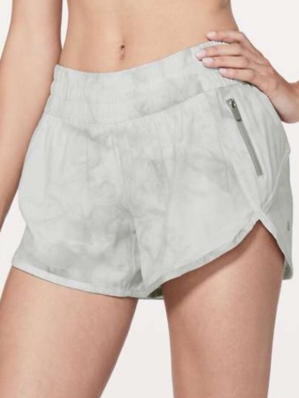 Lululemon Tracker Short V, Diamond Dye White Dark Chrome,  Size 8